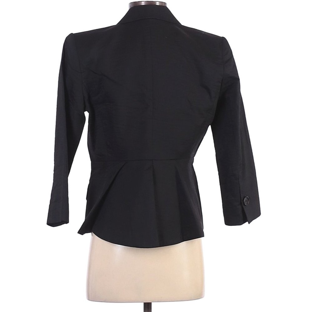 Max Studio solid black with pinstripe line Blazer jacket Size 4 EUC - Picture 2 of 5